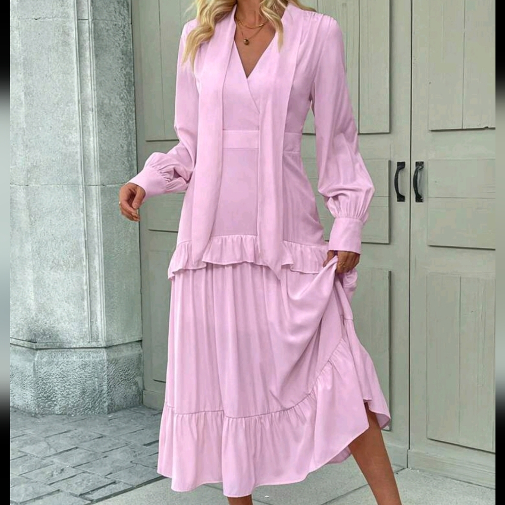 Elegant Flowy Spring/Summer Lady Dress, Casual & Graceful For Outings - Picture 3 of 4
